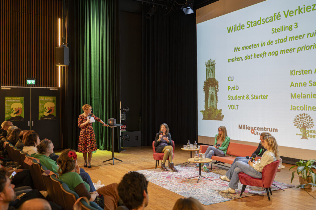 Het Wilde Stadscafé Verkiezingsdebat. Foto: Harrie van Veen.